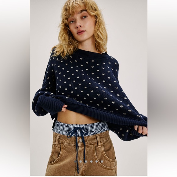 Free People NWT Easy Street Patterned Crop Size Large in Navy Combo - Picture 4 of 12